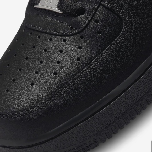 👟BRAND NEW • Nike Air Force 1 '07 LE Low . 💯 authentic - Picture 6 of 15